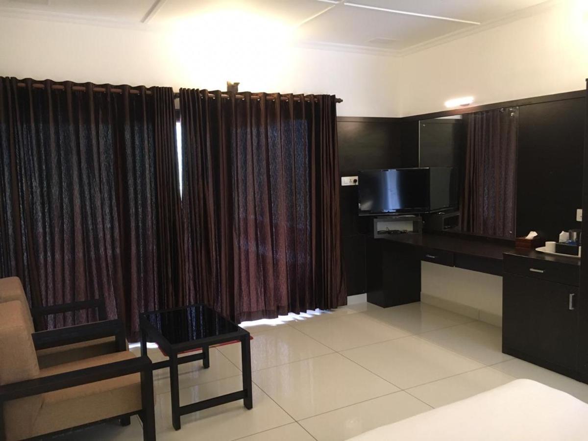 Aranyaka Resorts Munnar Ngoại thất bức ảnh